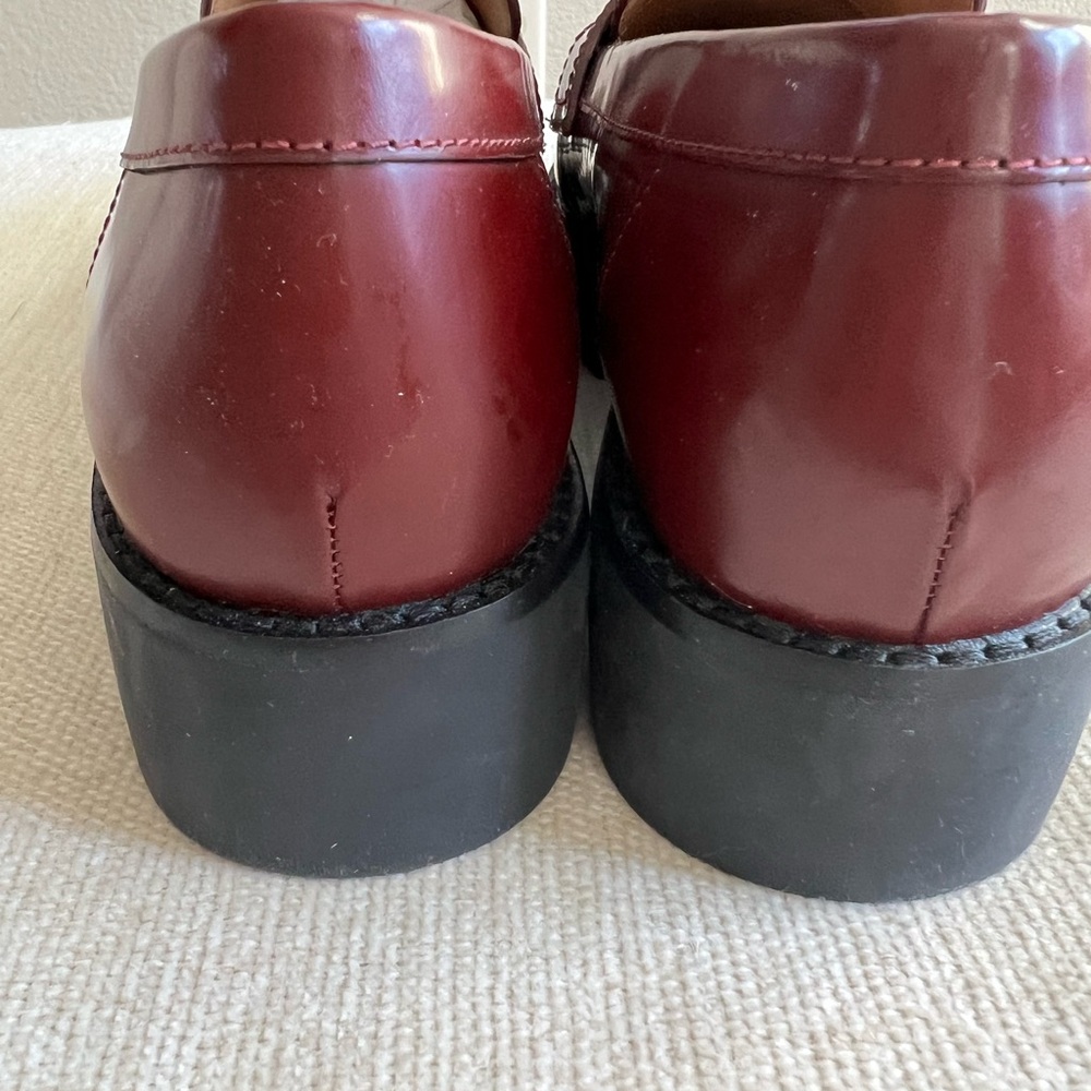 Tory Burch Burgundy Loafers with Gold Logo - Picture 5 of 6